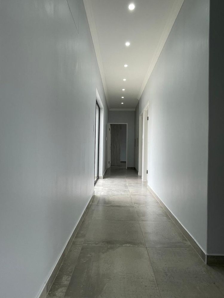Passage to bedrooms