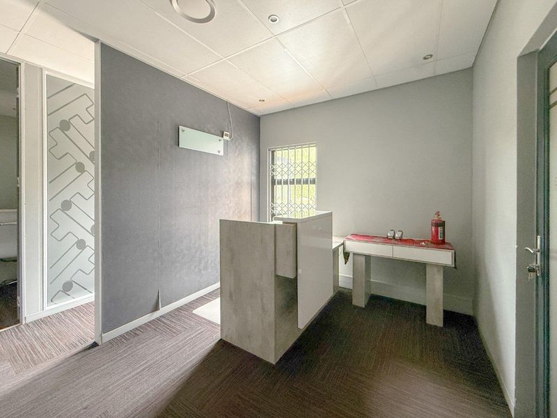 Office for Sale – Prime 87 m2 Unit in Lombardy Business Park - Photo 4