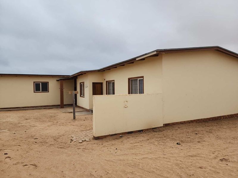 Give this house some TLC and you have a home. - Photo 2