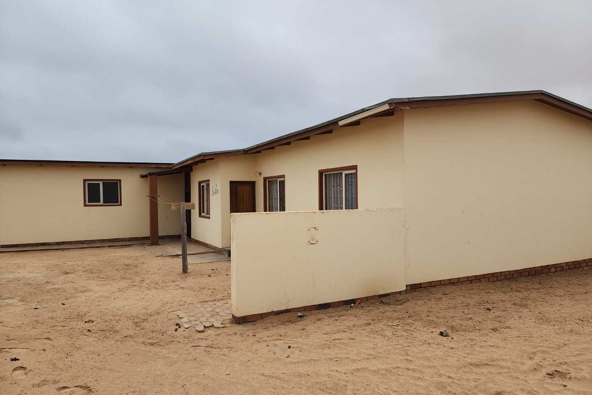 Give this house some TLC and you have a home. - Photo 2