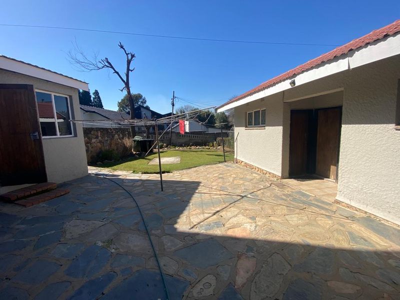 If only this large family home could speak, it would tell a thousand tales of love and memorable moments. Make it your own and nurture new memories. - Photo 7