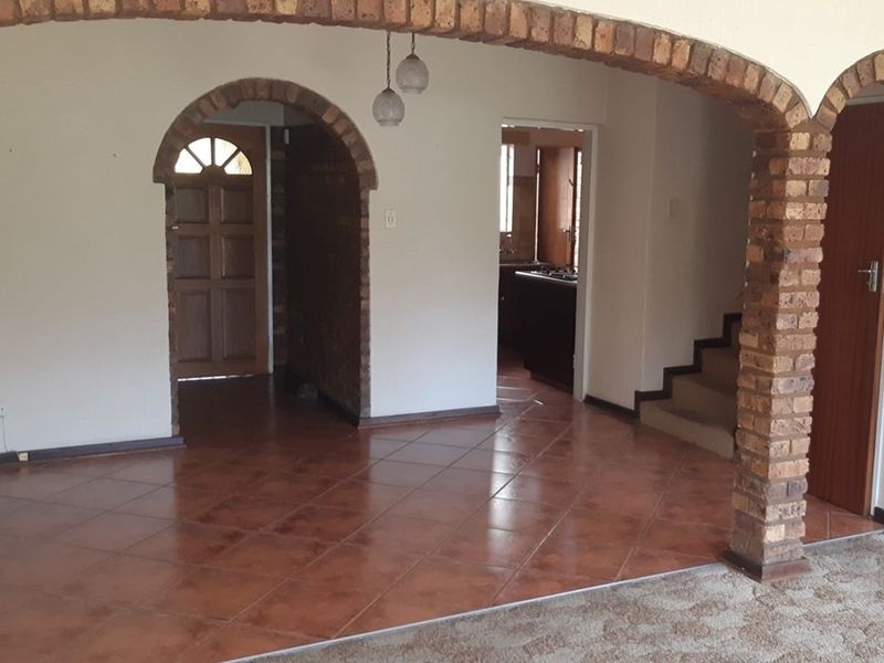 Investment Opportunity - Secure townhouse in lovely Clubville - Photo 7