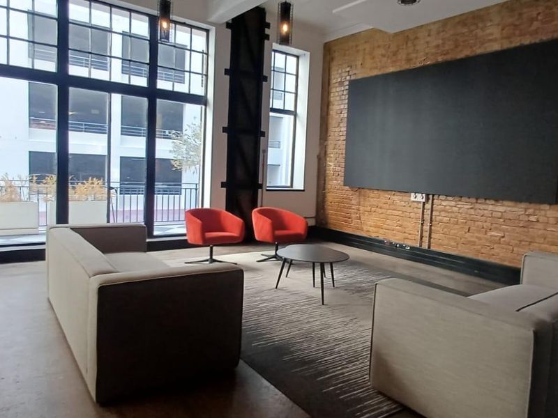 Office TO LET | First Floor Commercial Space - Photo 5