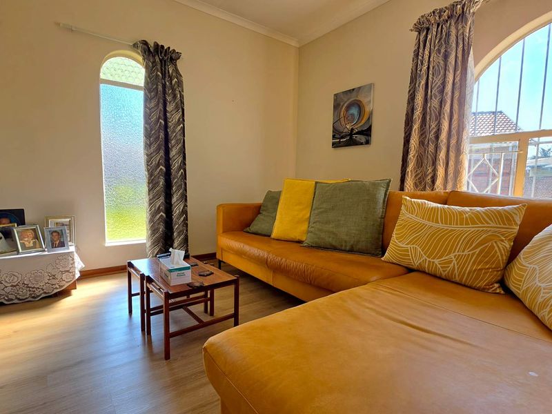3 Bedroom Townhouse for Sale in Birchleigh - Photo 6