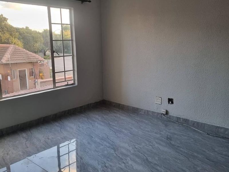 Rental In Goedeburg Benoni in Brentwood Gardens - Photo 5