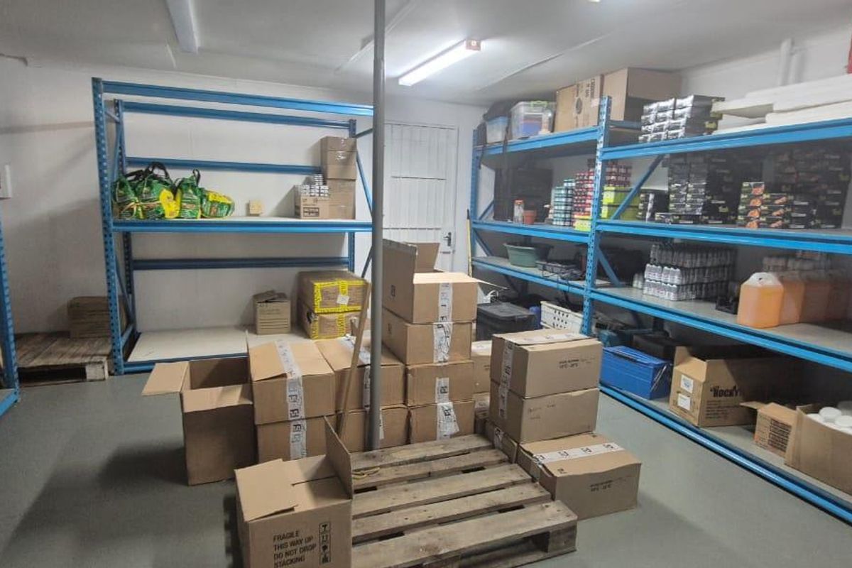 3 Seperate living units on 1 property - Photo 3