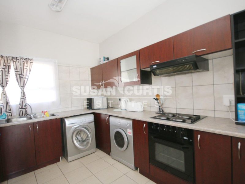 2 Bedroom Apartment - Photo 1
