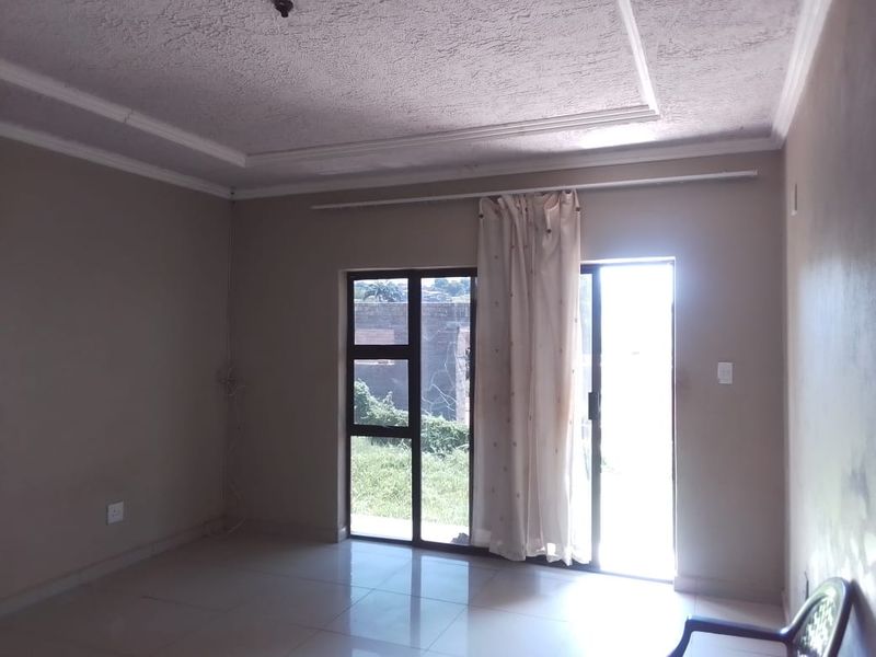 Neat 3-Bedroom Home FOR SALE– Thohoyandou Unit E, Magidi - Photo 10