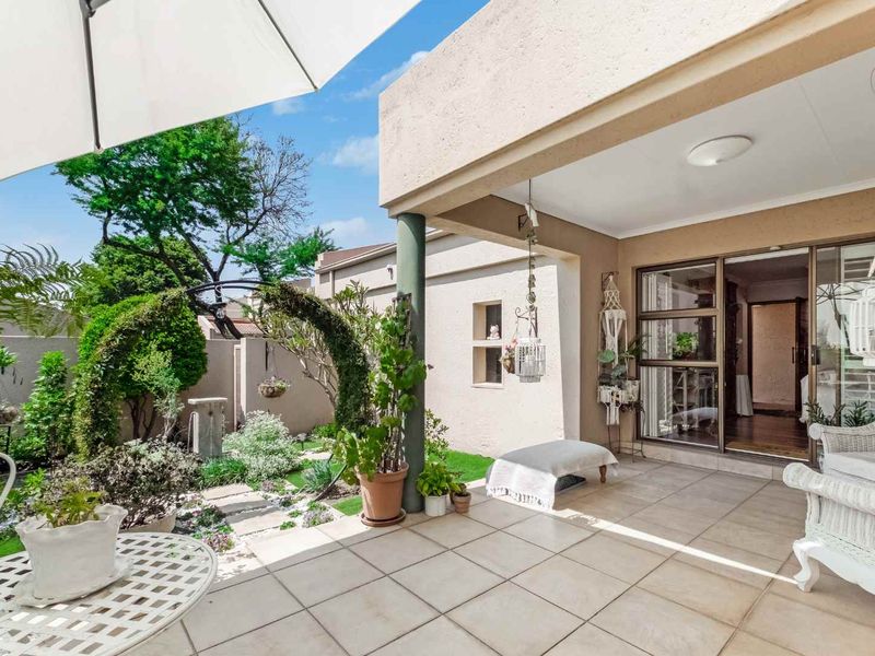 THE PERFECT NEWLY RENOVATED HOME TO PERFECTION FOR THE FIRST TIME HOME BUYER OR FOR DOWNSIZING - Photo 3