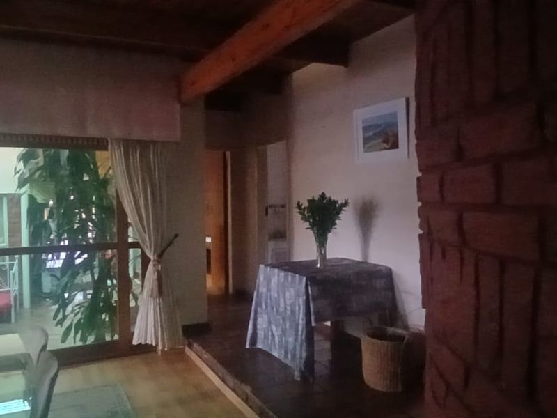 "Spacious Family Haven in Prime Location Awaits!" - Photo 7