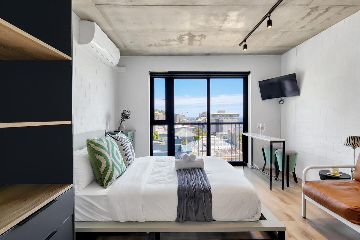 Sea Point Airbnb Spinner! - Photo 4
