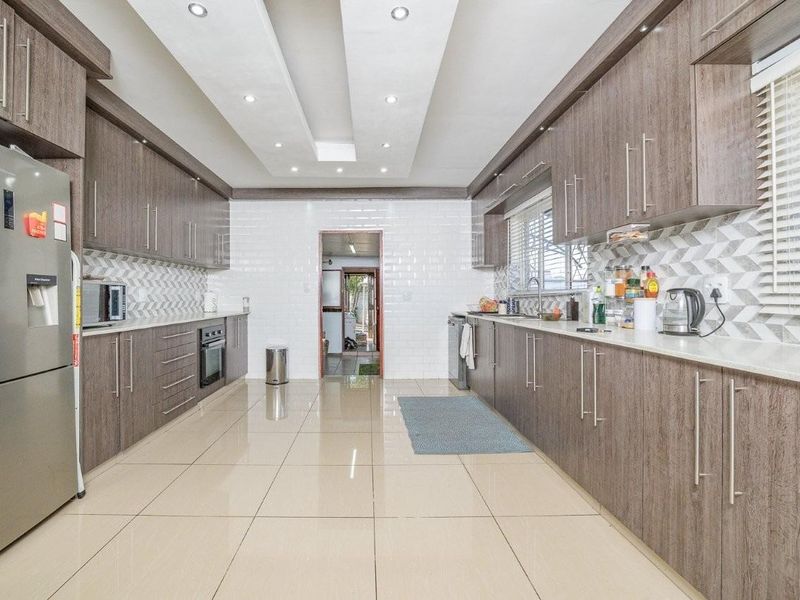 PRIME COMMERCIAL CONVERSION - Photo 10
