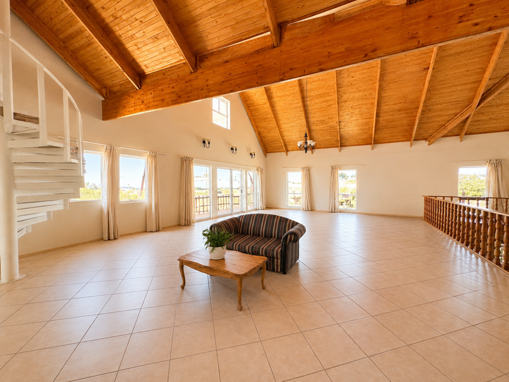Extra Lounge Area