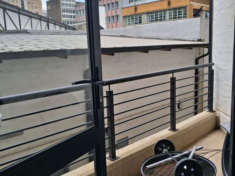 Studio Apartment for Sale at Craftmenship in Maboneng - Photo 10