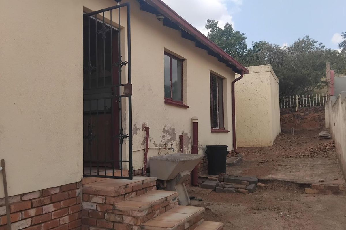 2 Bedroom House for Sale in Mabopane - Photo 3