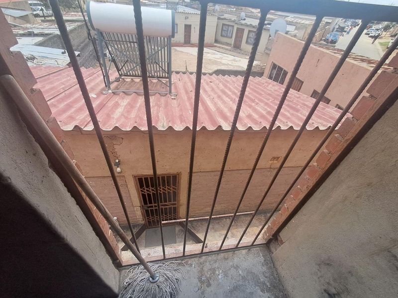 Lucrative Investment In Kaalfontein - Photo 7