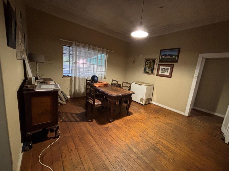 Beautifully restored and filled with character. - Photo 10