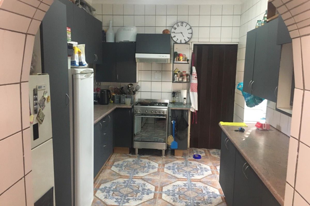 Move in and stay home, close to schools - Photo 2