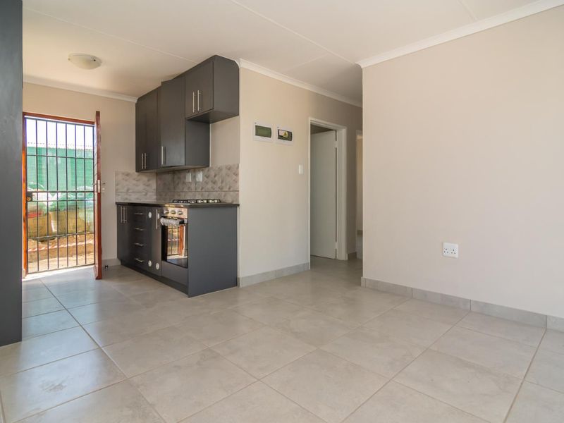 Introducing Your Dream Home in Kya Sands: Tailor-Made Elegance - Photo 6