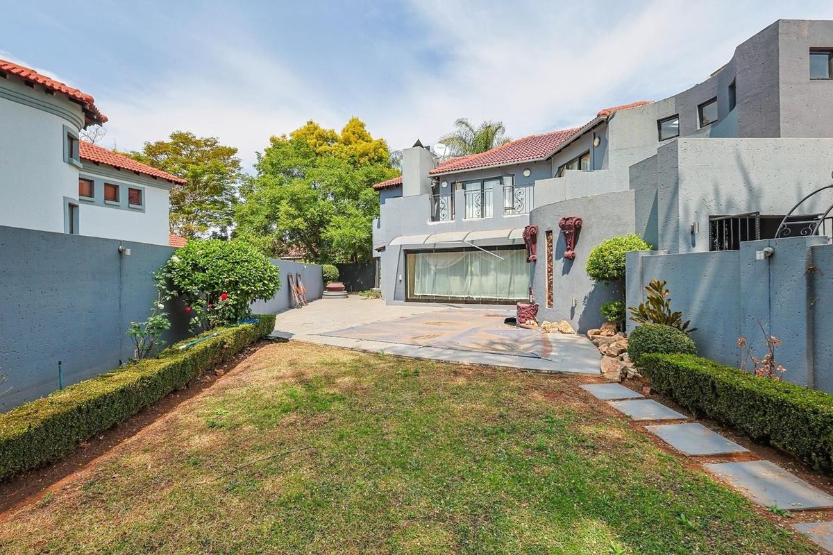 4 Bedroom 3.5 Bathroom For Sale , - Photo 2