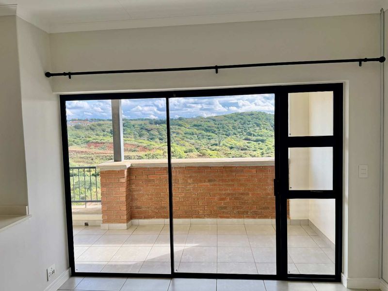 2 Bedroom apartment for sale with lush green views - Photo 3