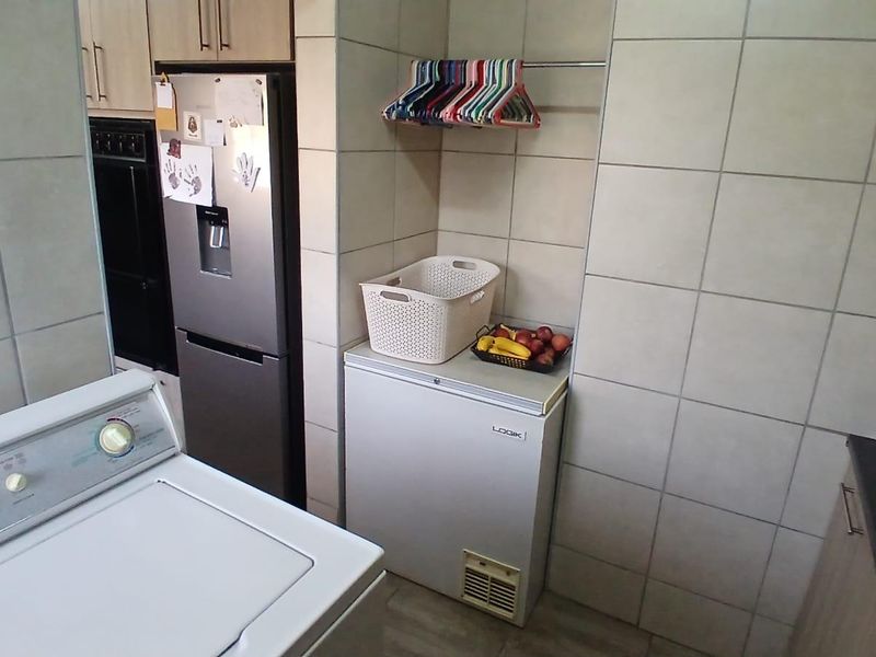 Beautiful 3 Bedroom house for sale - Photo 10