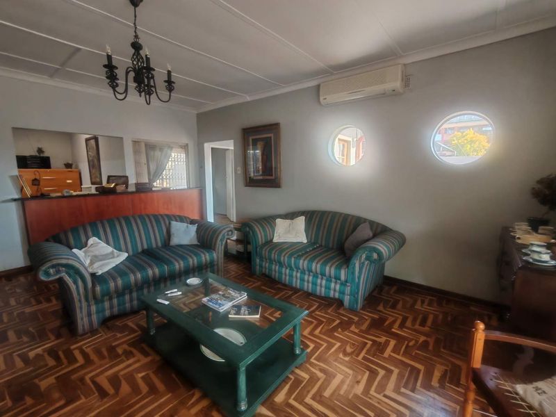 EXCLUSIVE MANDATE - IDEAL FOR MEDICAL OFFICES, ACCOUNTING FIRMS - CLOSE TO UNITAS HOSPITAL - Photo 7