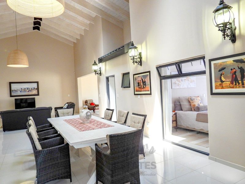 3 Bedroom House For Sale in Kramersdorf - Photo 7