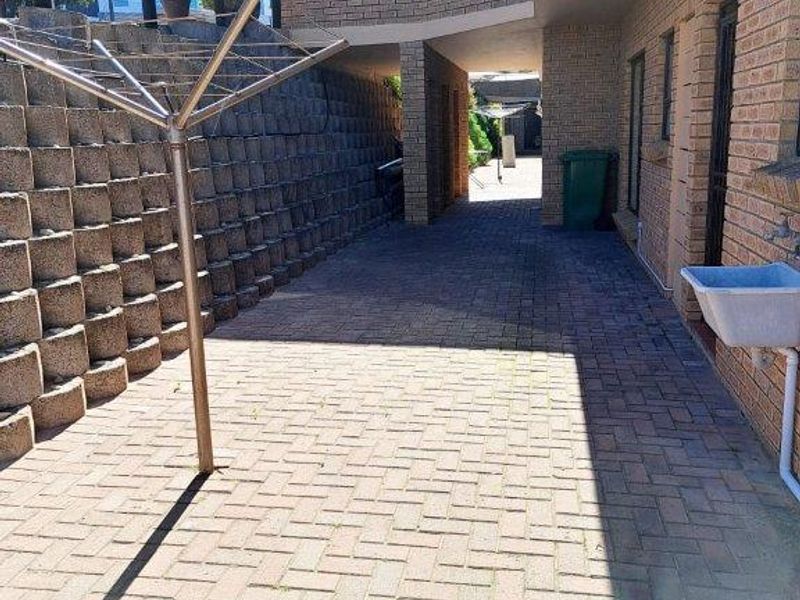 Long term rental - AVAILABLE February 1st 2026 - Photo 8