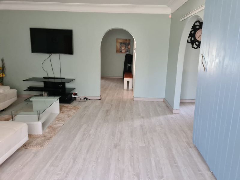 4-Bed Family Home with Solar & Cottage - Photo 6