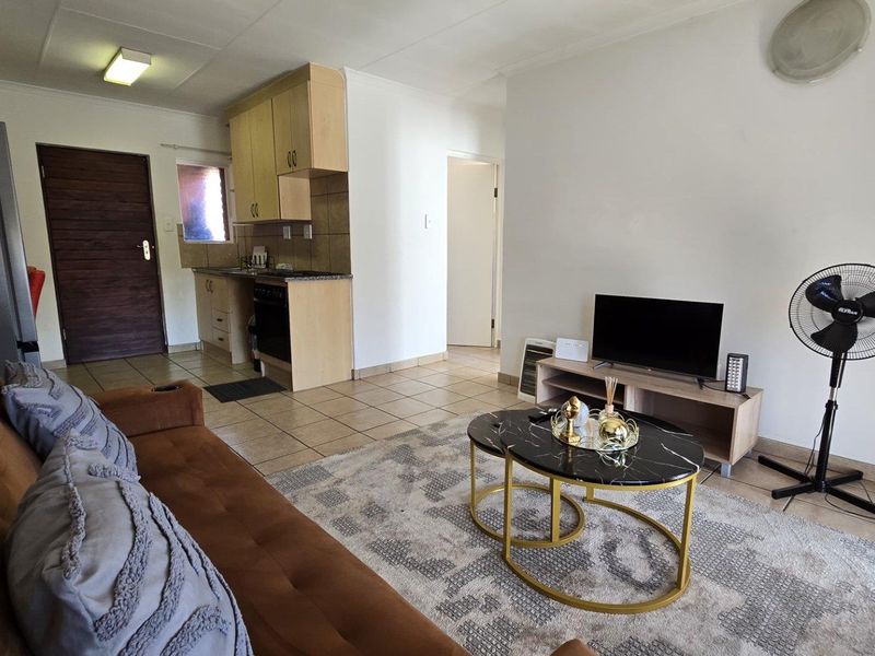 2 bedroom apartment for sale in Castle View - Photo 5