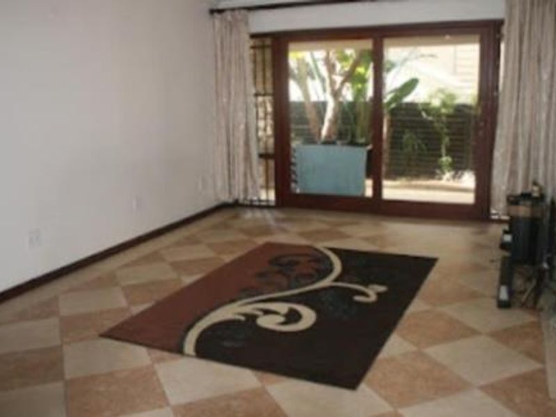 Two Bedroom Garden Unit in Edenburg - Photo 2