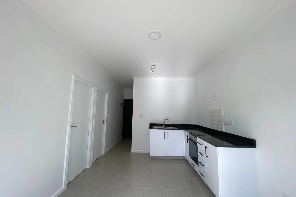 First-Floor 2-Bedroom Apartment with Balcony & Estate Amenities - Photo 4