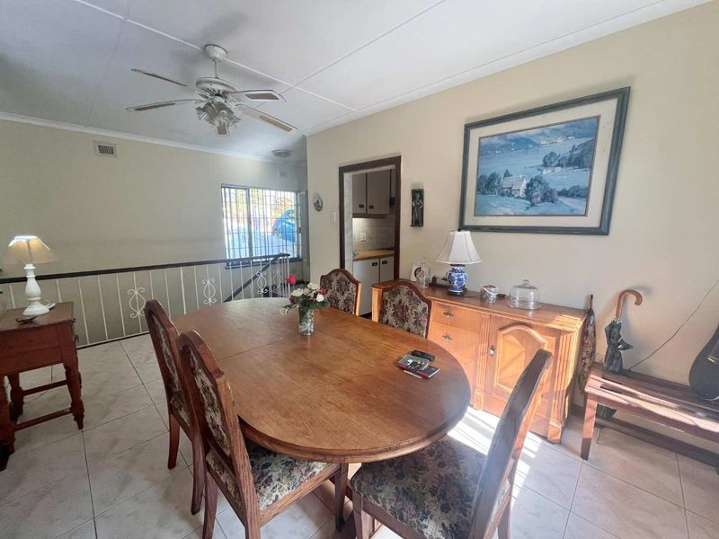 Hendra - Family home on large plot in Parkhill - Photo 5