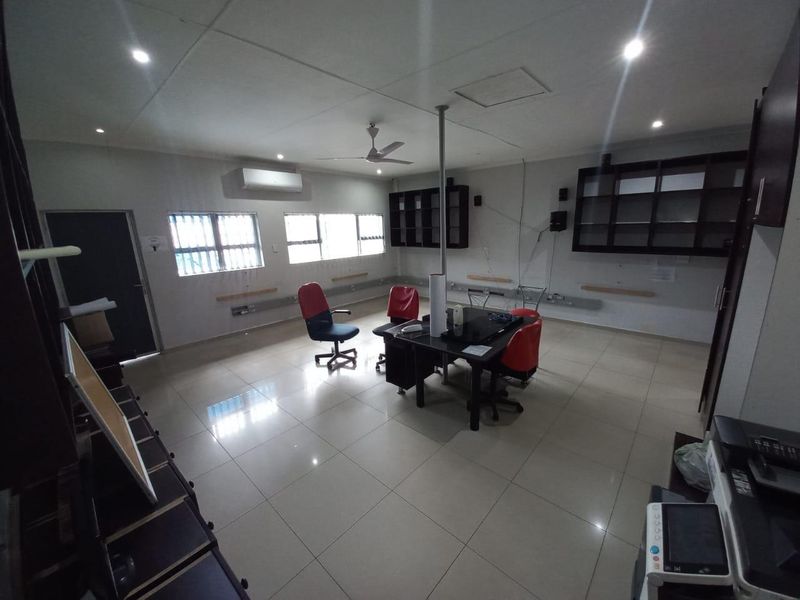 Charming Office Rental Opportunity - Photo 4