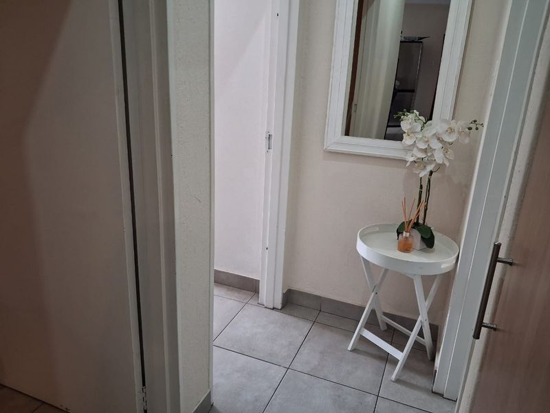 Rental in Hillside Manor on ground floor, wheelchair accessable - Photo 7