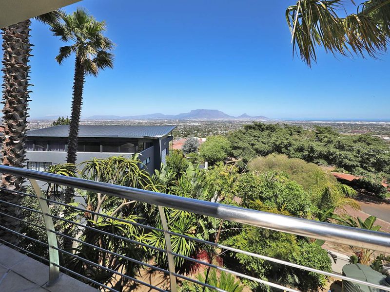 A True Masterpiece of Luxury Living in Plattekloof. - Photo 2