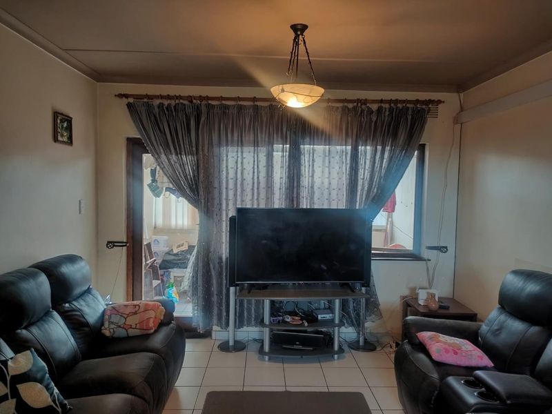 Affordable starter apartment waiting for you - Photo 4