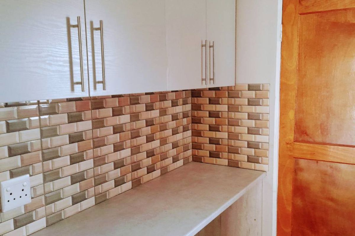 Pet-Friendly 4-Bed Oasis in Symphony Park - Photo 4