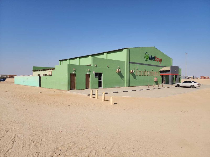 Retail building situated in the heart of Omdel, Henties Bay. - Photo 3