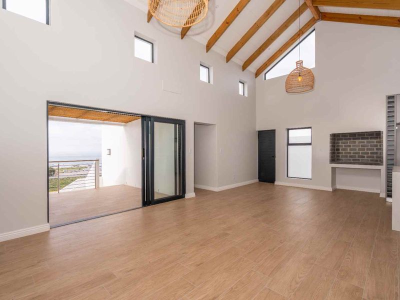 Coastal Luxury in Steenberg Cove St Helena Bay - Photo 3