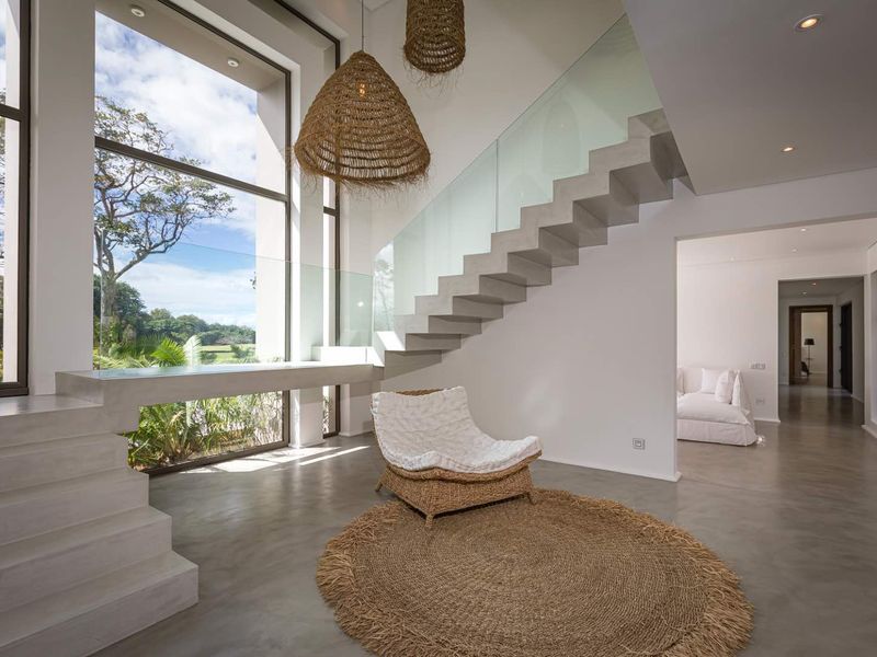 Contemporary Luxury Estate with Championship Golf Views. - Photo 10