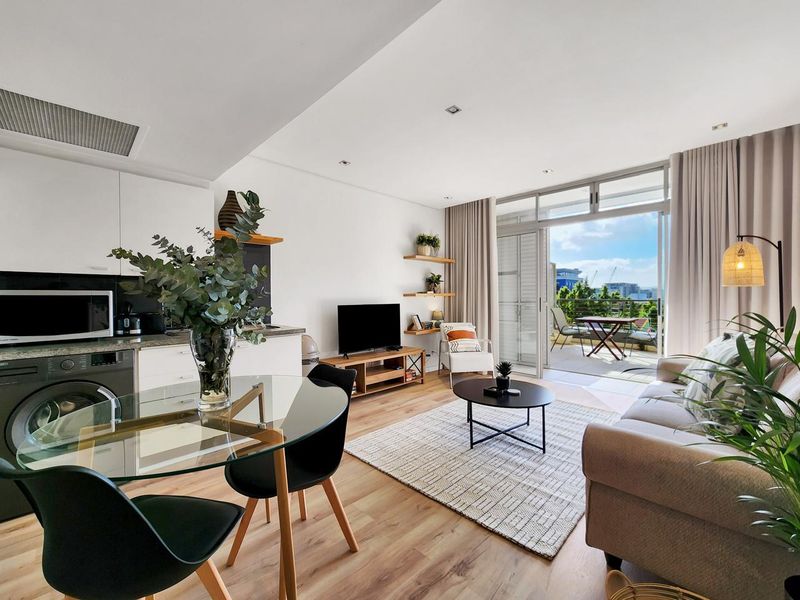 Urban Sophistication Meets Effortless Living in the Heart of De Waterkant - Photo 2