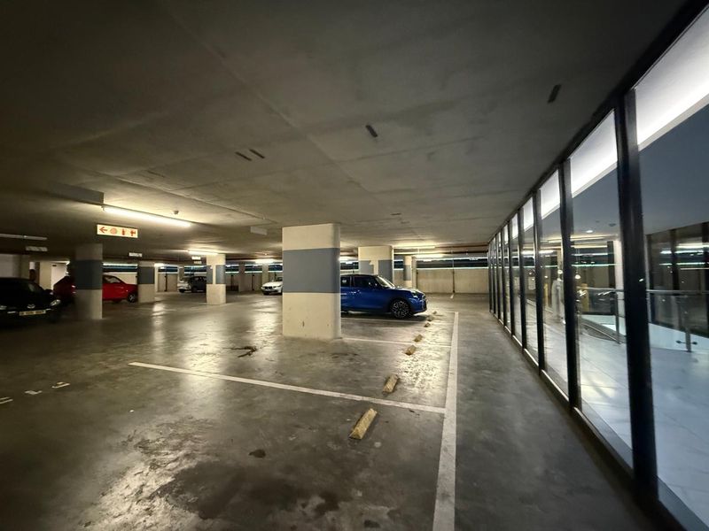 Prime 7th Floor Office Unit for Sale with Expansive Private Balcony - Photo 9