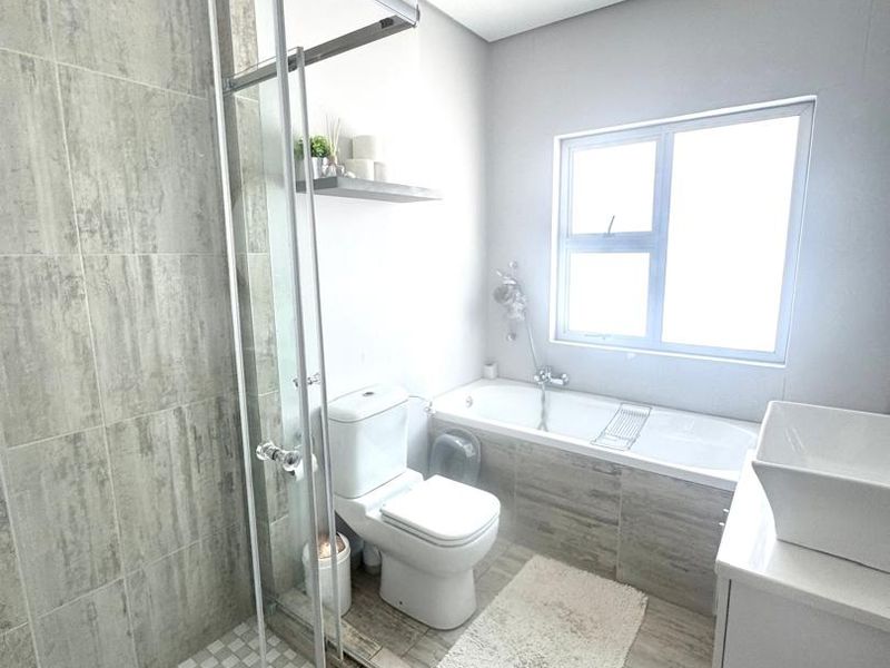 3 Bedroom House For Sale in Elisenheim - Photo 10