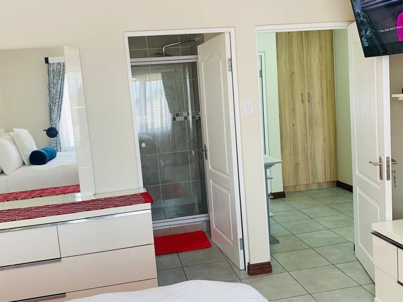 Beautiful 3-Bedroom Home for sale - Photo 9