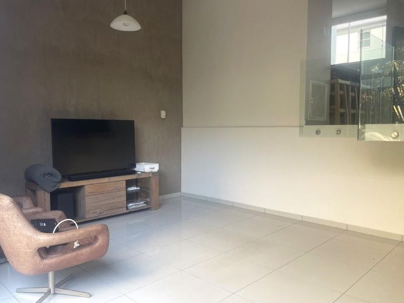 Beautifully Appointed, 3 Bedroom Garden Unit - Photo 6