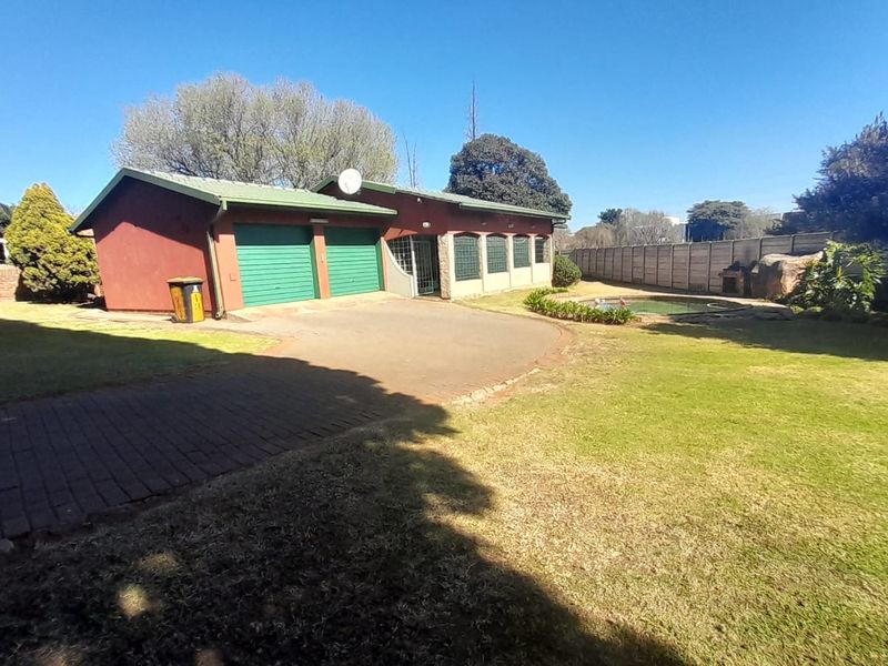 Lovely family home in Rhodesfield - Photo 1