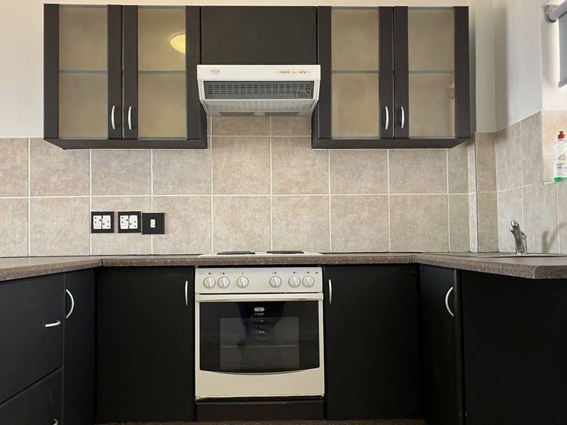 Ocean View Oasis: Your 2-Bedroom Dream Awaits! - Photo 2