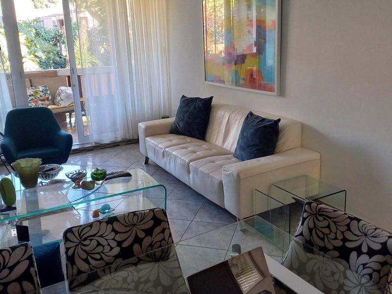 SPACIOUS TWO BEDROOMS - Photo 5
